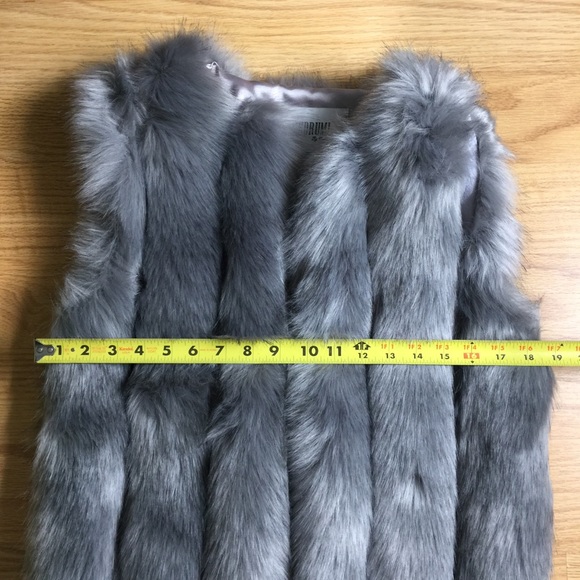 Gray Fur Vest Size Small - Picture 4 of 5